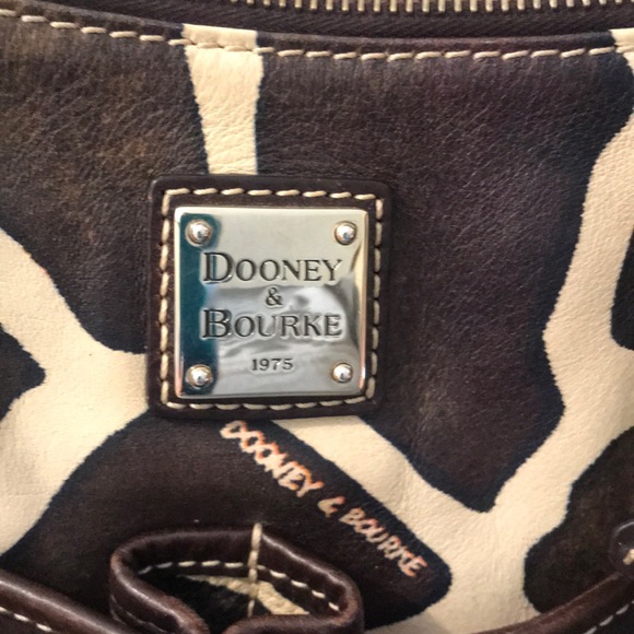 Dooney & Bourke purse - Picture 4 of 8